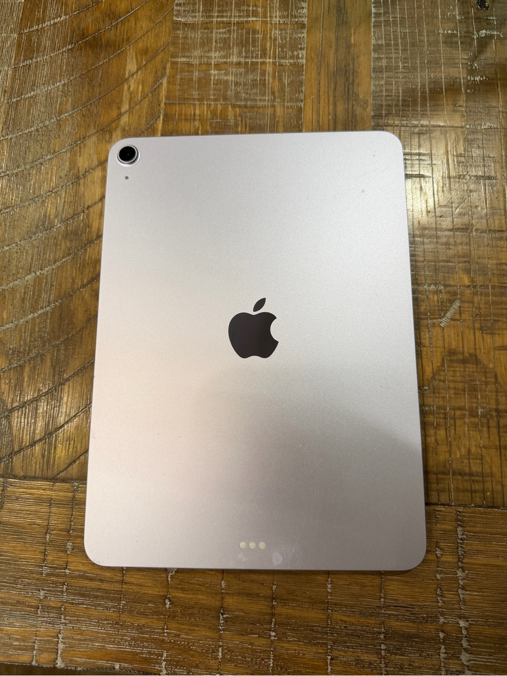 iPad 11 inch (m3) iPad case, BT keyboard, and pen +ipad charger included